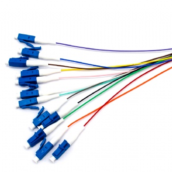 Pigtail SM LC/UPC 0.9 mm   1.5 m-G657A1-12FO